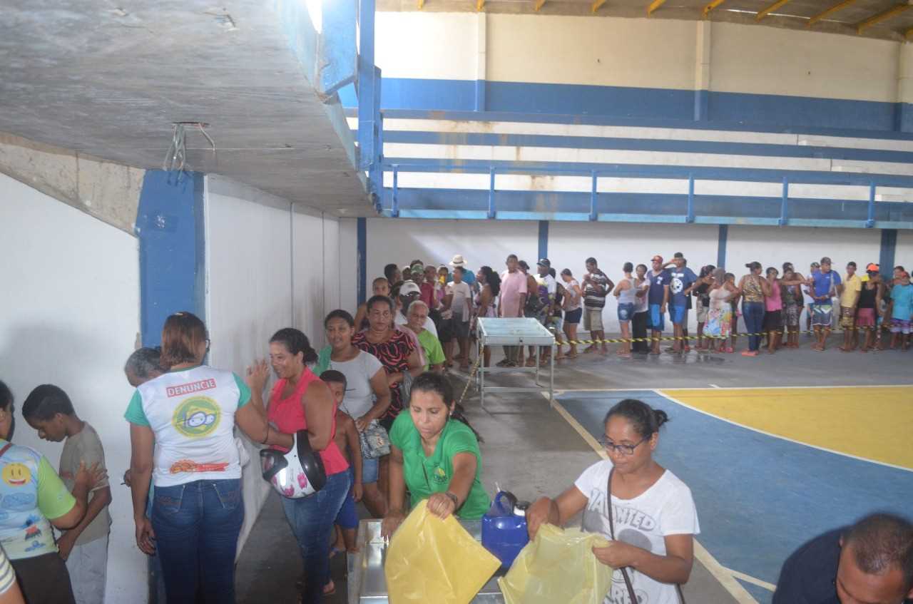 Camacã: Prefeitura faz entrega de quase 20 mil kg de  peixe a população carente e garante a alimentação da Semana Santa
